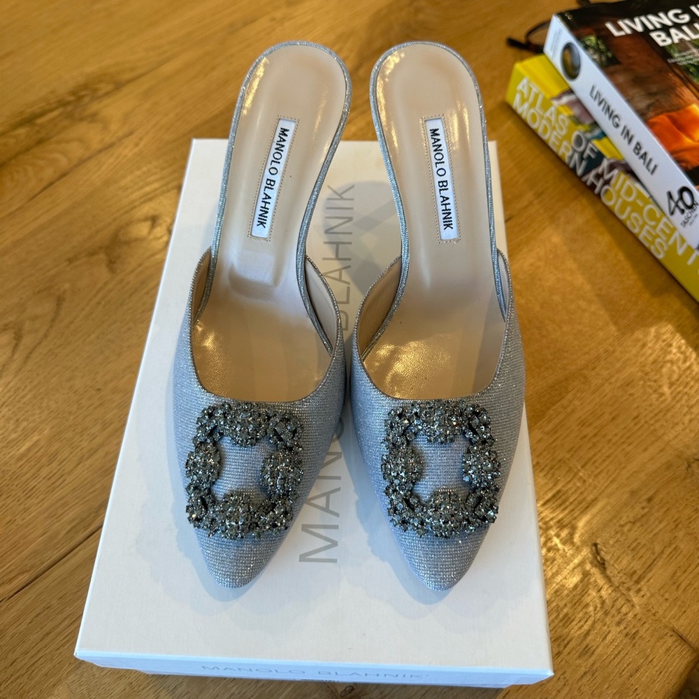 Manila Blahnik Hangisi Mule Metallic Silver heel - SOLD OUT EVERYWHERE